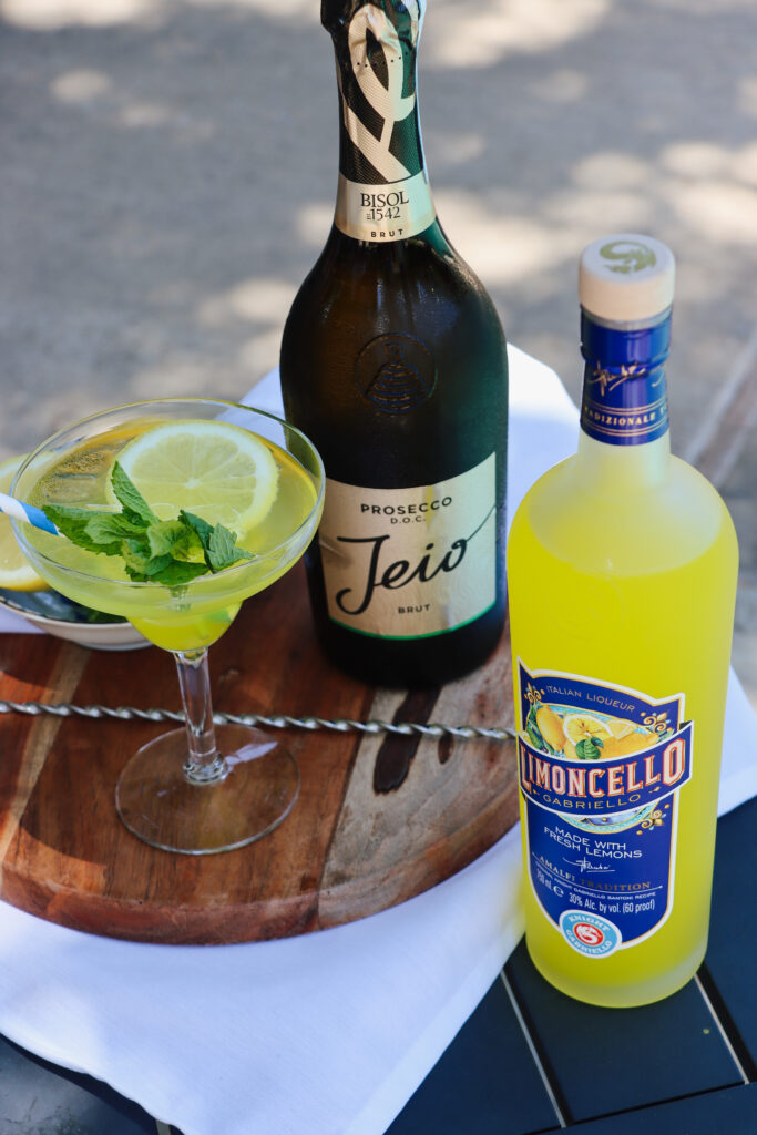 Limoncello Spritz